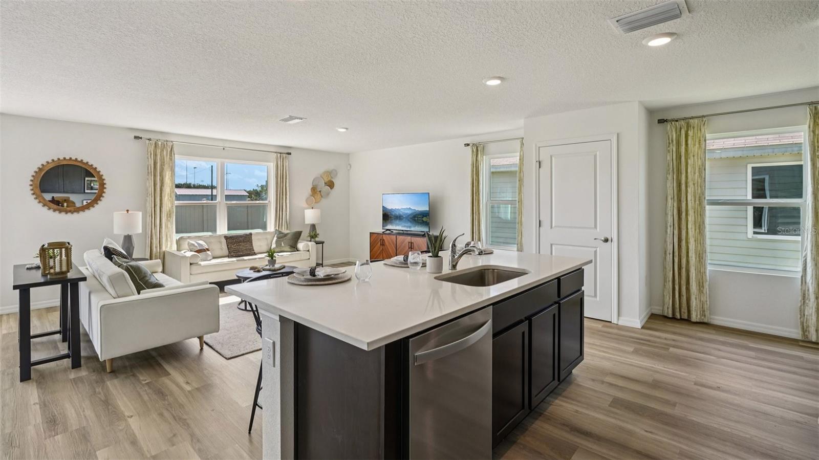 Image 6 of 31 For 3118 Evenmore Way