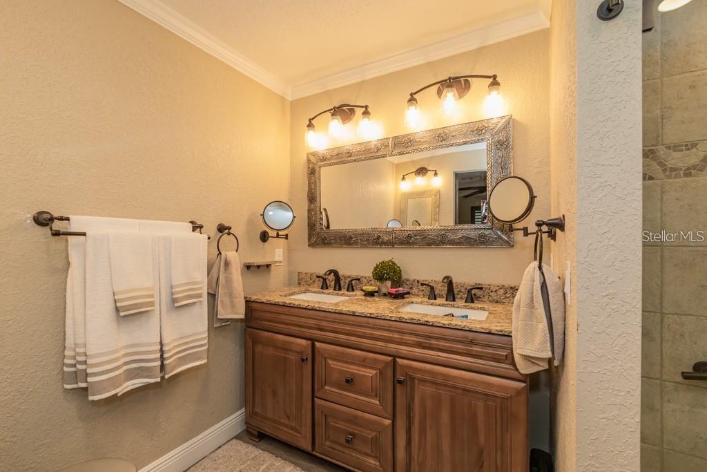 Image 21 of 55 For 3341 45th Street