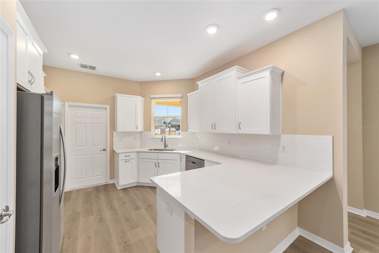 Image 17 of 36 For 9714 108th Terrace Road