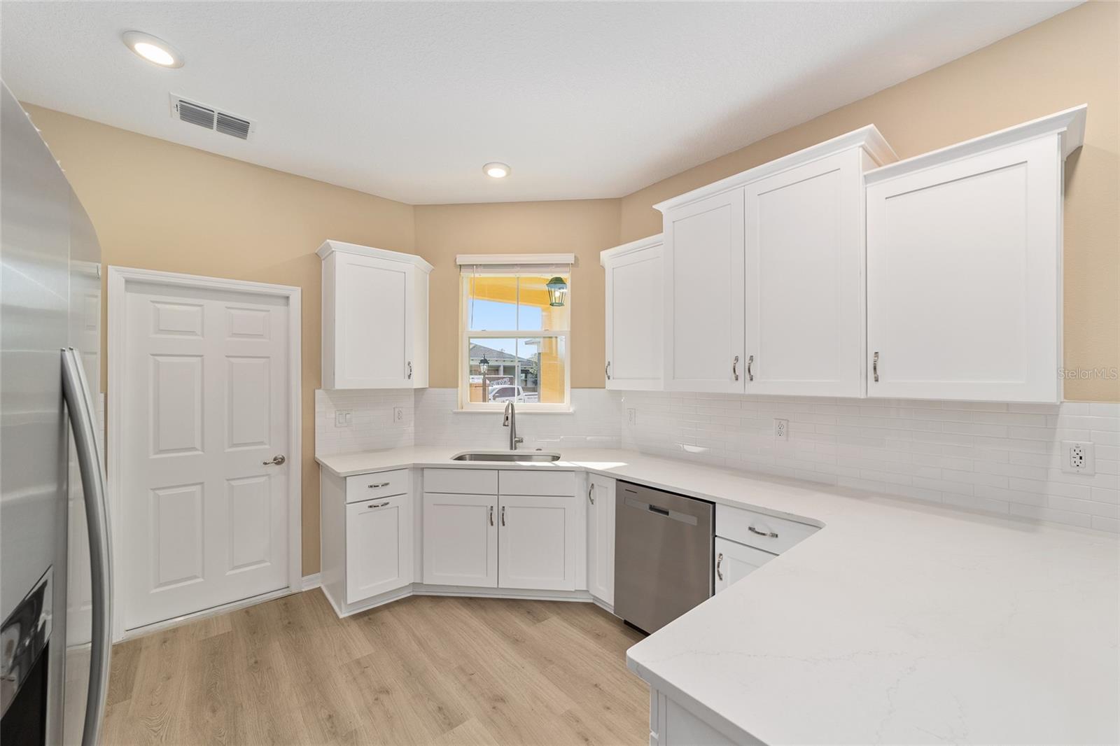 Image 18 of 36 For 9714 108th Terrace Road