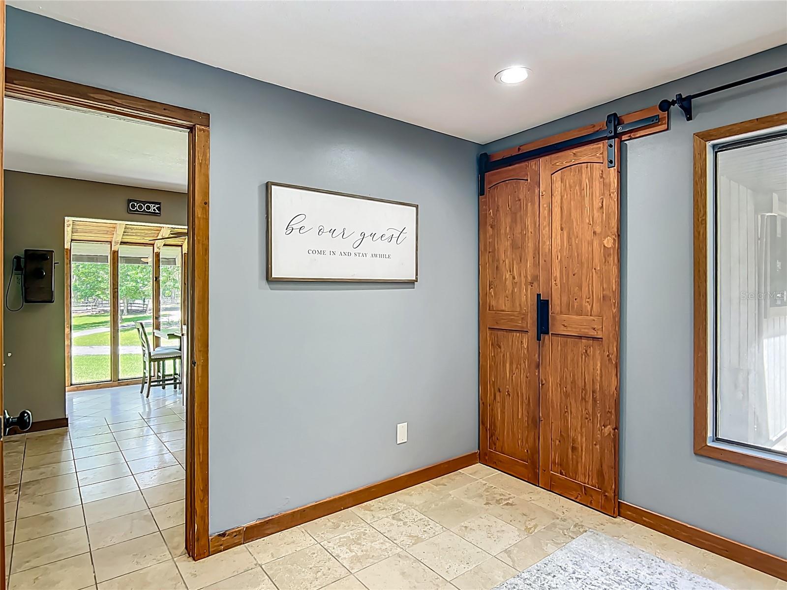 Image 17 of 94 For 4661 7th Avenue Road