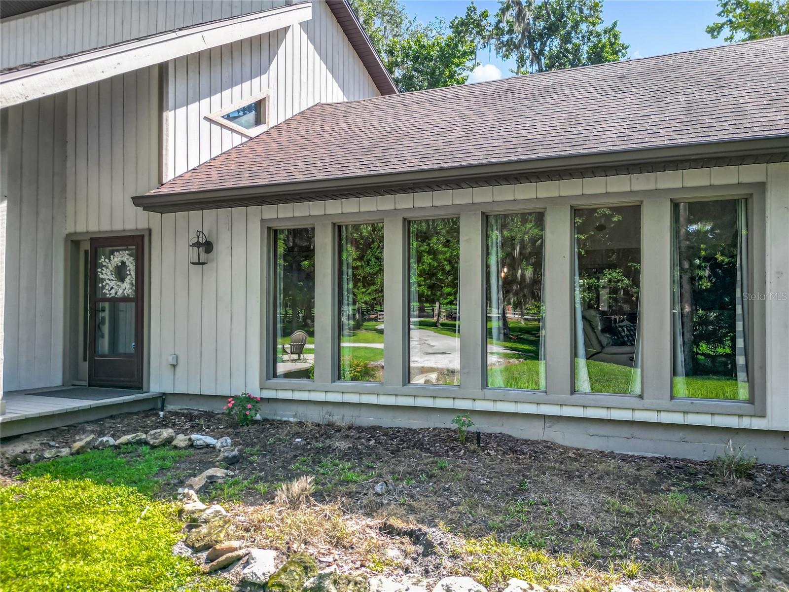 Image 3 of 94 For 4661 7th Avenue Road