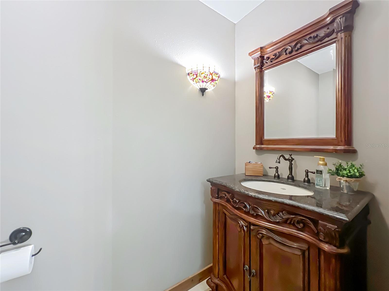 Image 32 of 94 For 4661 7th Avenue Road