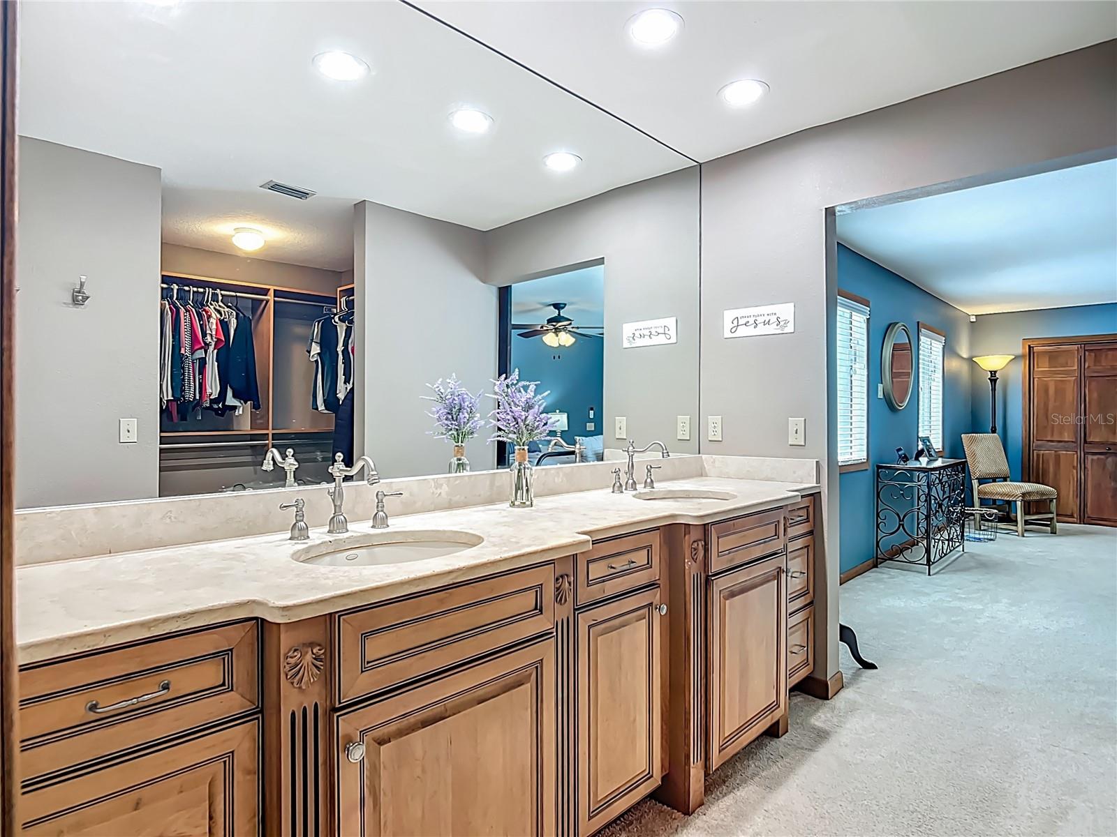 Image 38 of 94 For 4661 7th Avenue Road