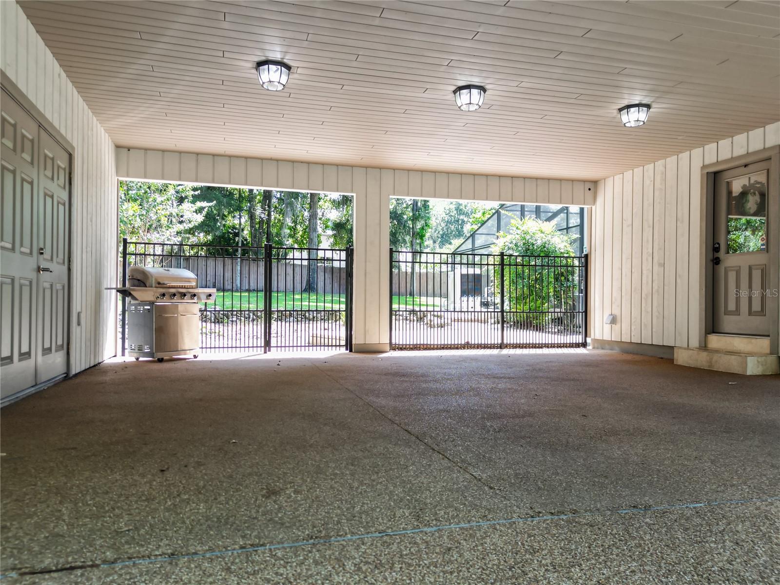 Image 77 of 94 For 4661 7th Avenue Road