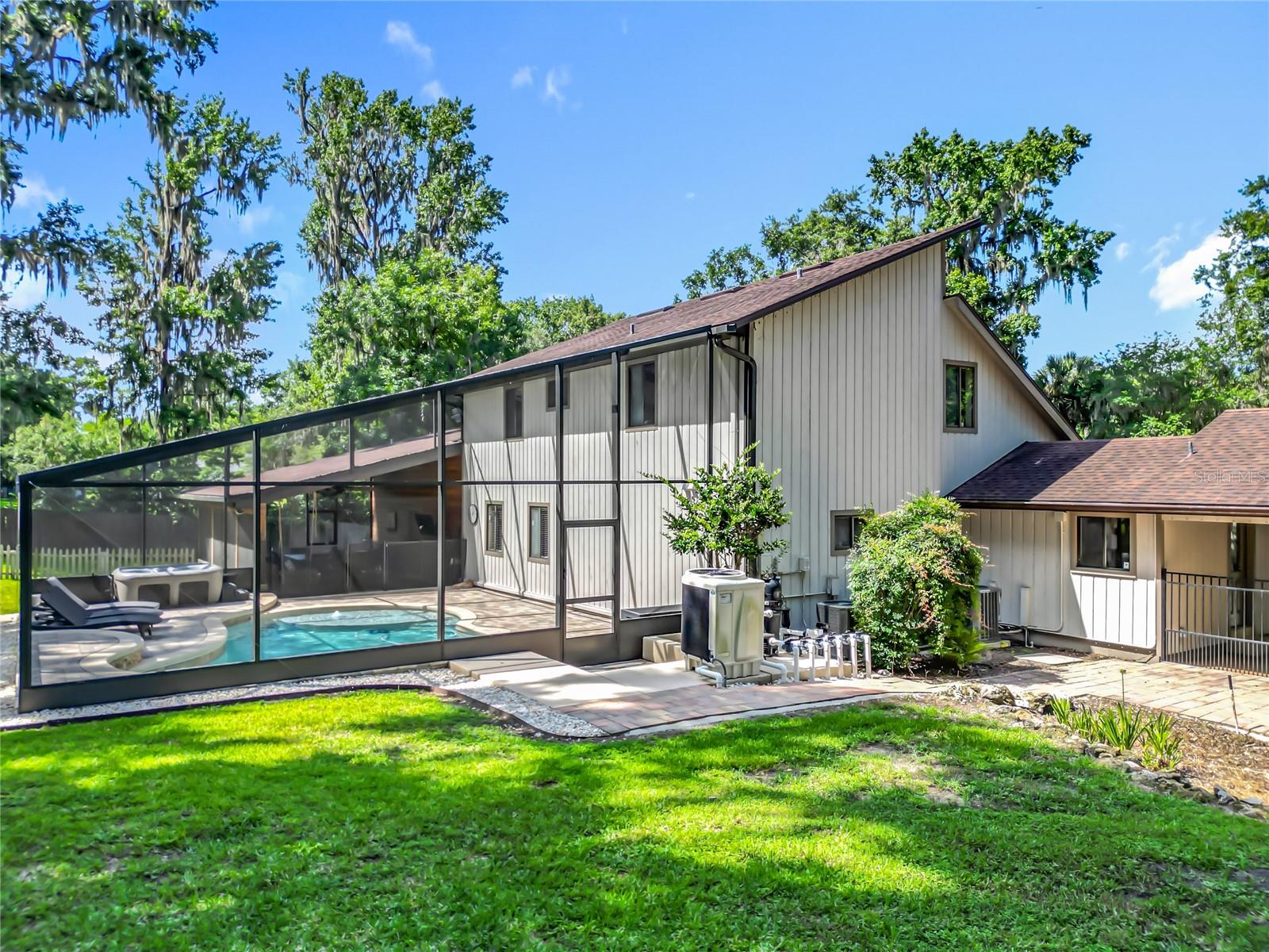 Image 79 of 94 For 4661 7th Avenue Road