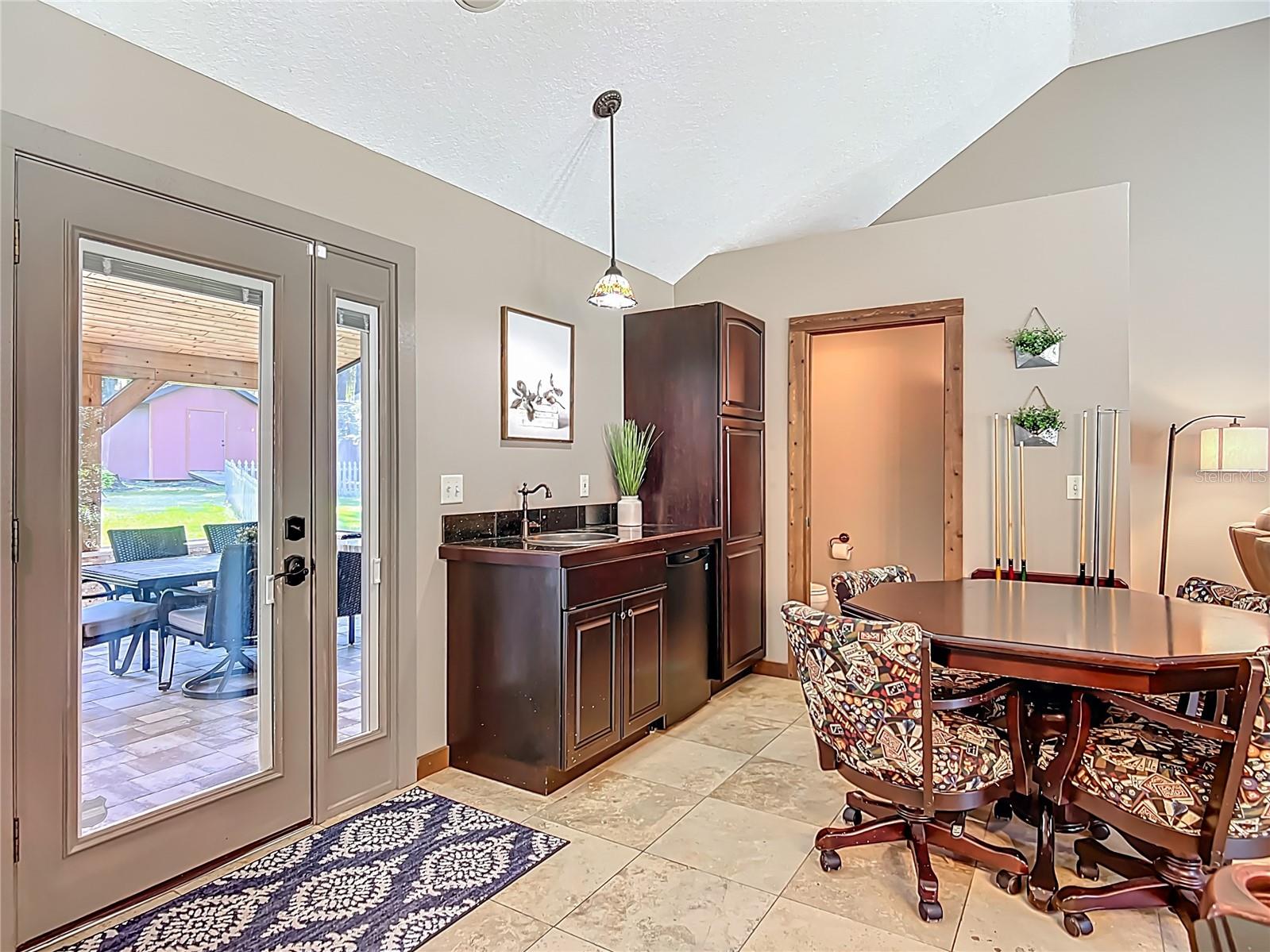 Image 9 of 94 For 4661 7th Avenue Road