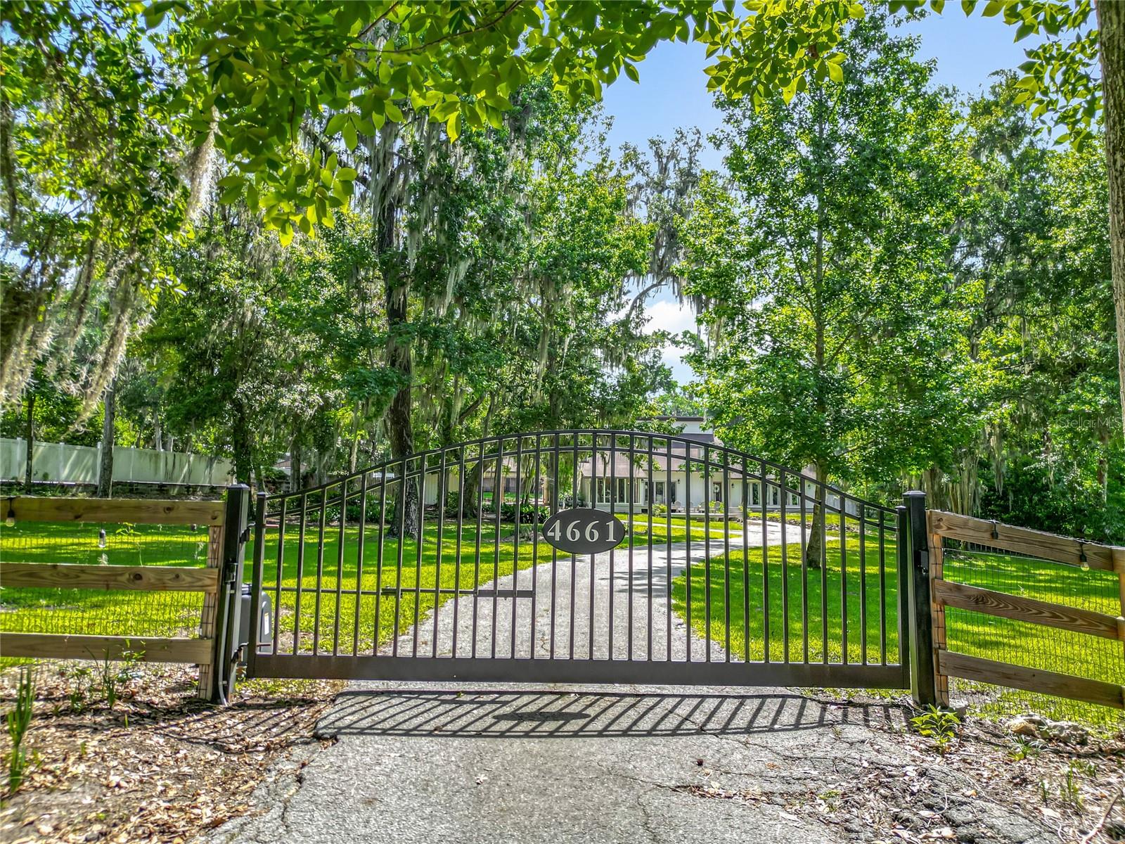 Image 91 of 94 For 4661 7th Avenue Road