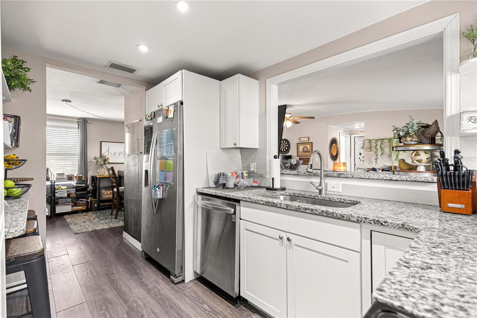 Image 12 of 31 For 11820 92nd Terrace