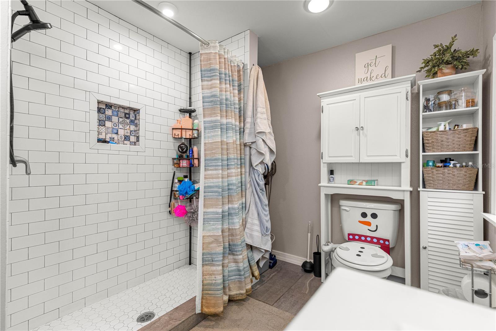 Image 16 of 31 For 11820 92nd Terrace