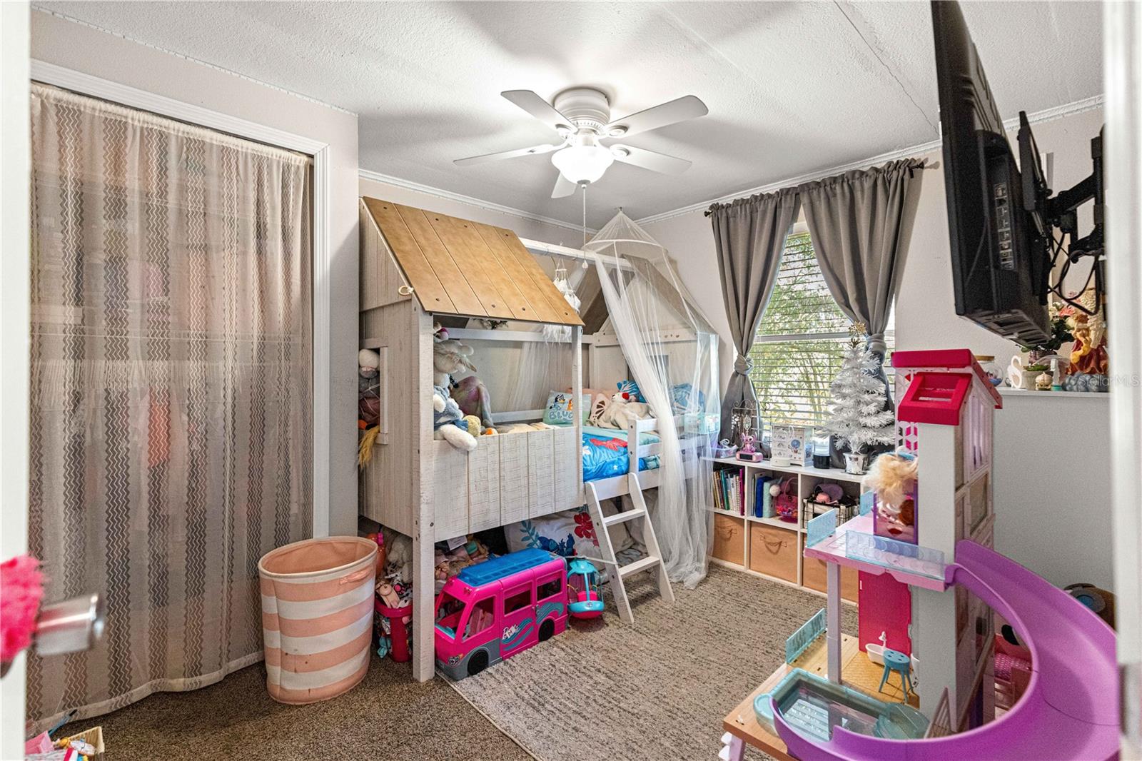 Image 17 of 31 For 11820 92nd Terrace