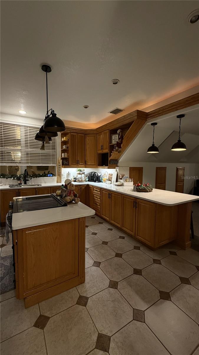 Image 33 of 66 For 434 14th Street A