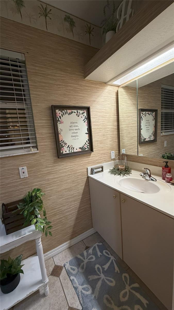 Image 38 of 66 For 434 14th Street A