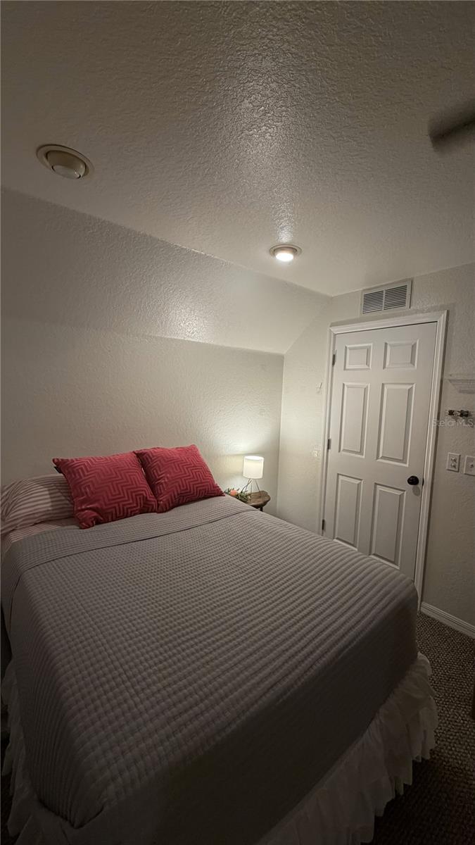 Image 49 of 66 For 434 14th Street A