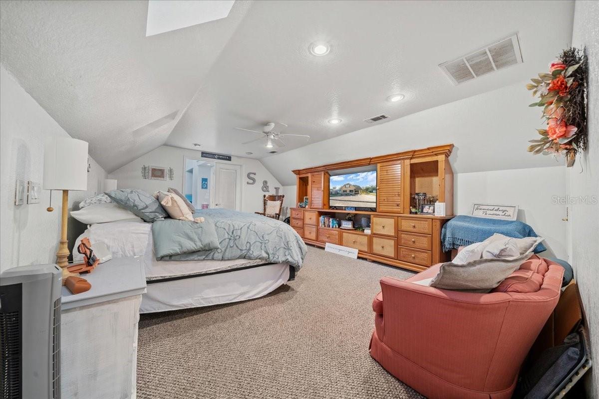 Image 89 of 100 For 434 14th Street A