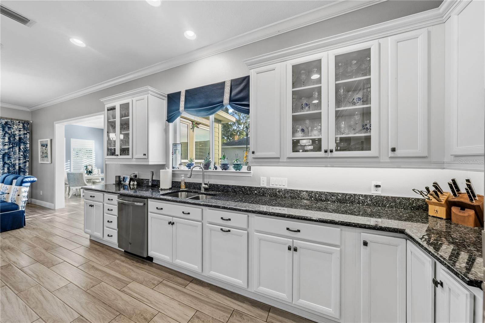 Image 20 of 64 For 3399 56th Avenue