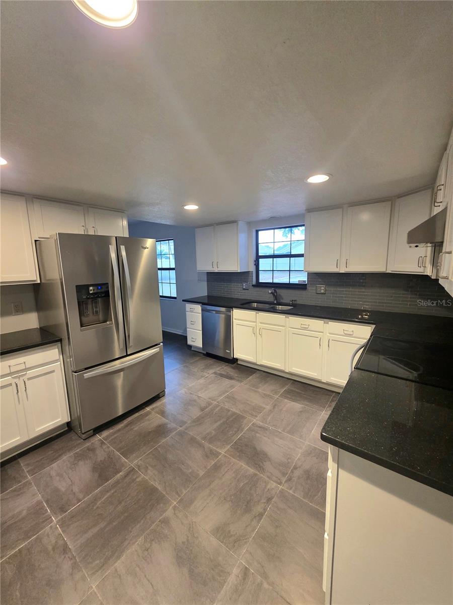 Image 6 of 21 For 4505 3rd Street