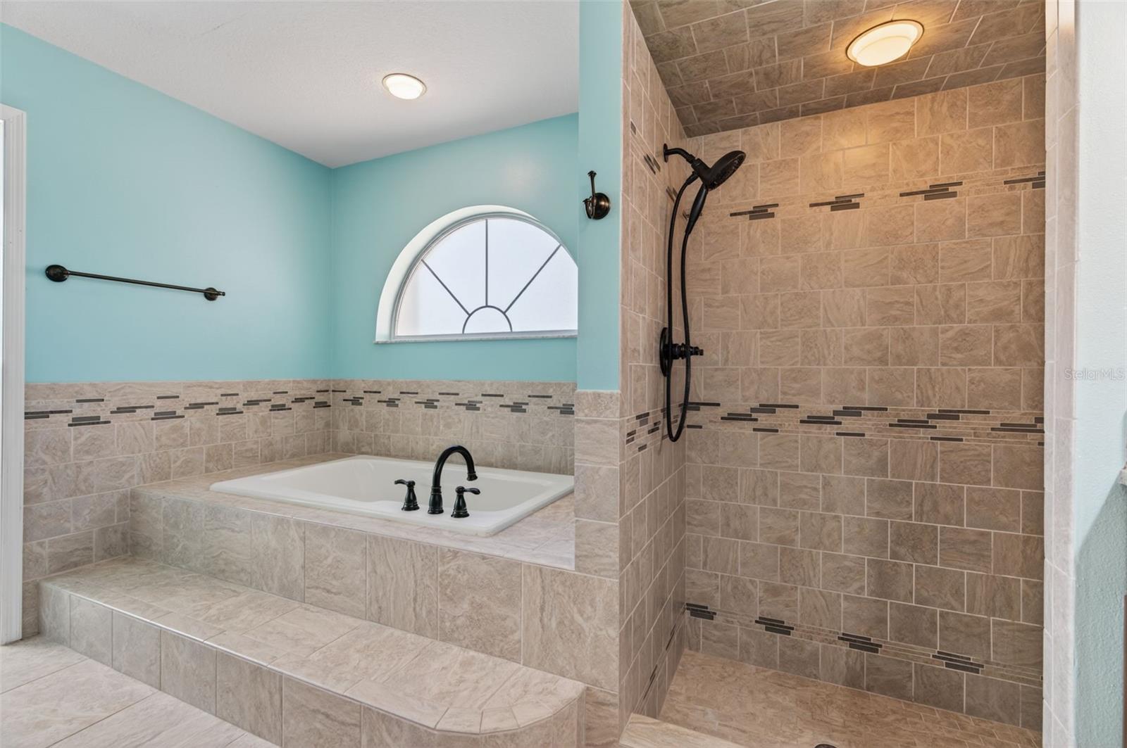 Image 17 of 54 For 1373 Hambletonian Drive