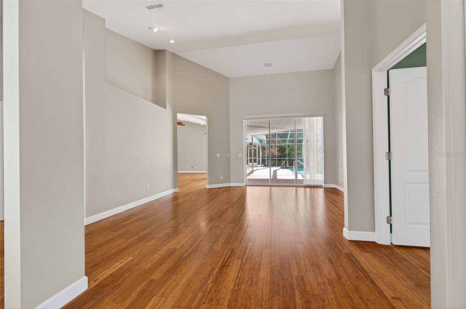 Image 4 of 54 For 1373 Hambletonian Drive