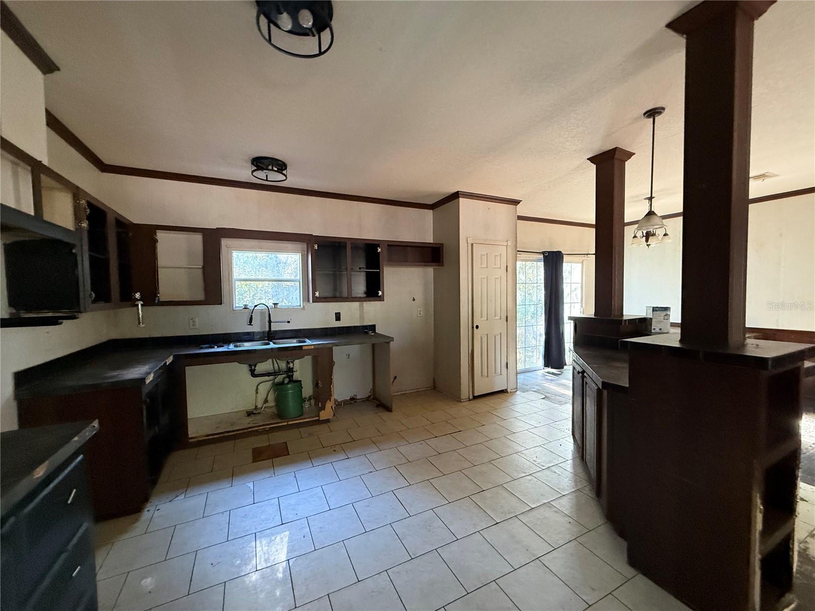 Image 14 of 31 For 132 Pond Side Trail