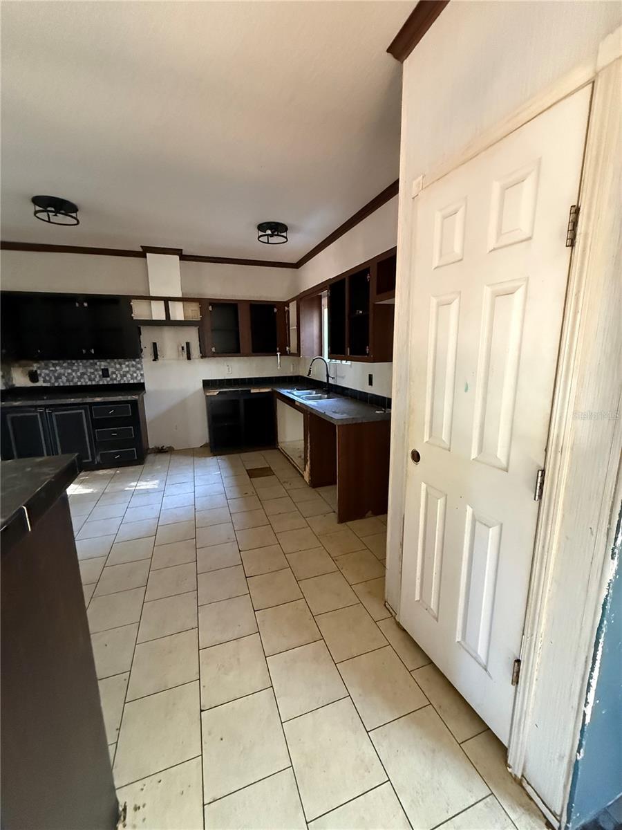 Image 19 of 31 For 132 Pond Side Trail