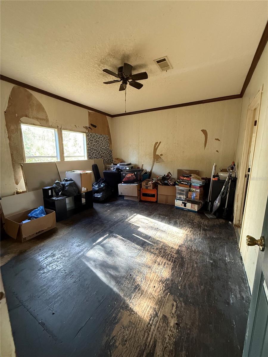 Image 21 of 31 For 132 Pond Side Trail