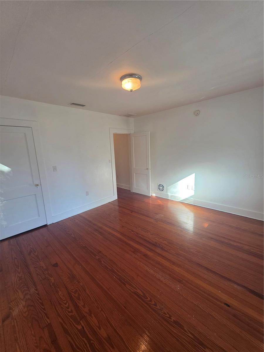 Image 14 of 14 For 1023 6th Street