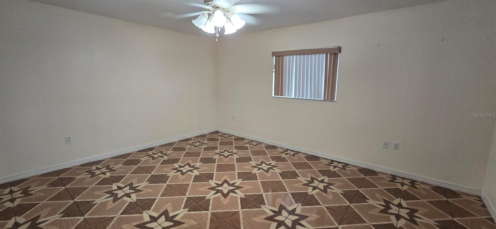 Image 8 of 16 For 17594 95th Circle