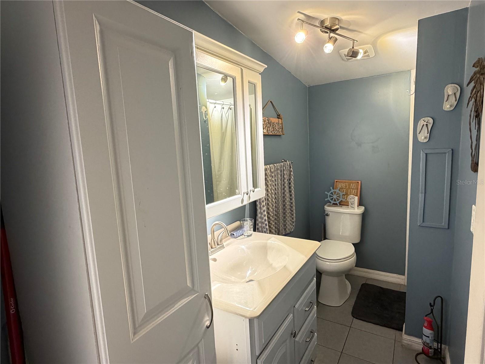 Image 21 of 26 For 5530 Perch Drive