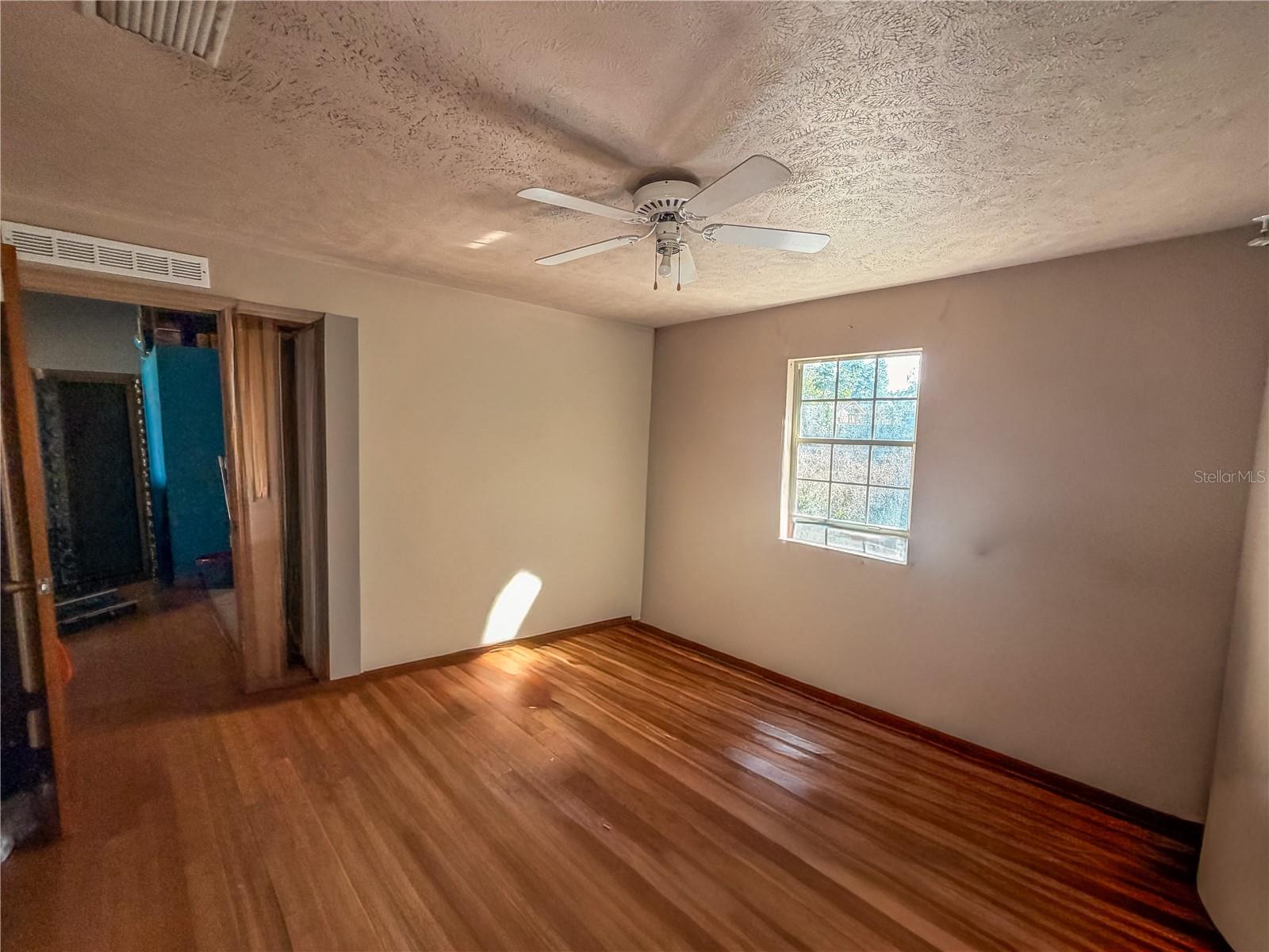 Image 11 of 18 For 2042 44th Street