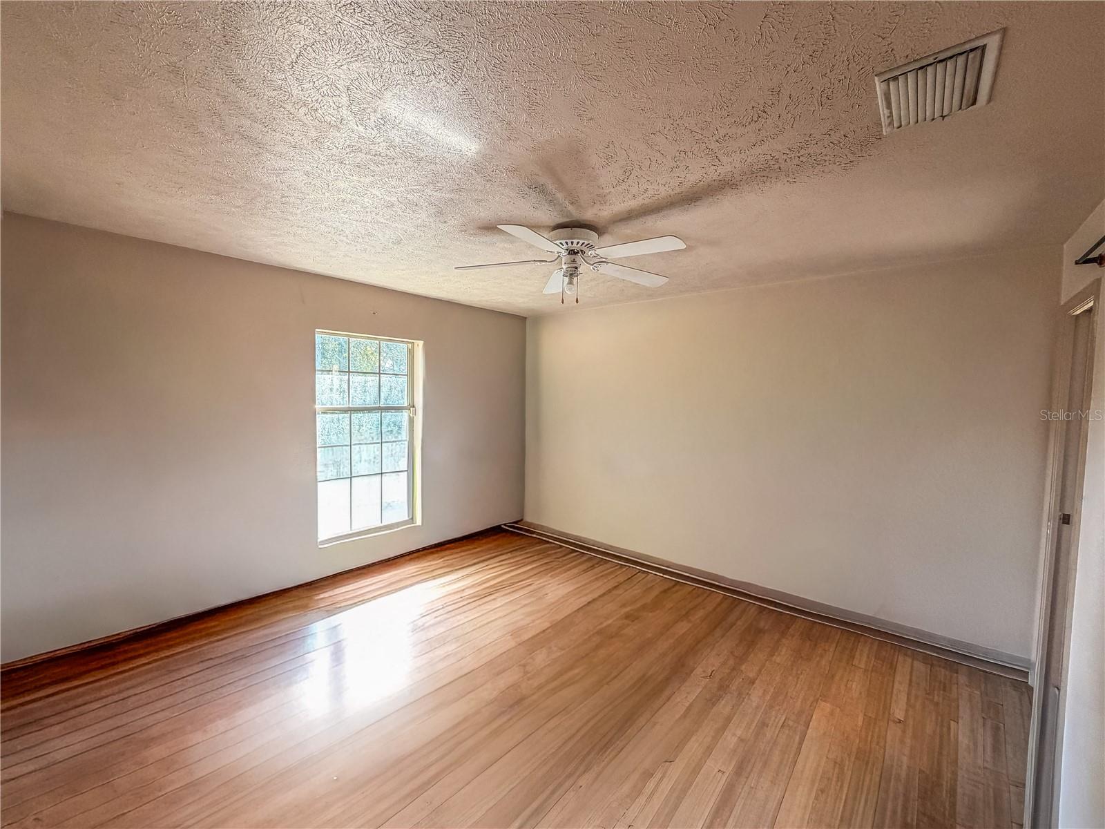 Image 9 of 18 For 2042 44th Street