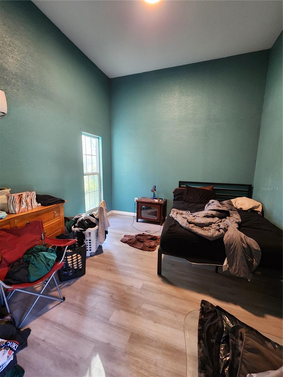 Image 35 of 39 For 6453 Bubbles Lane