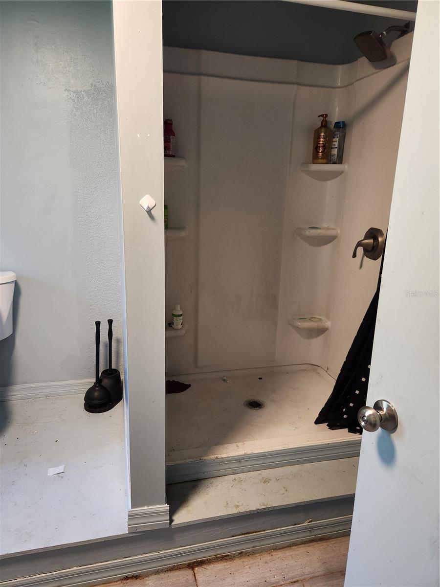 Image 38 of 39 For 6453 Bubbles Lane