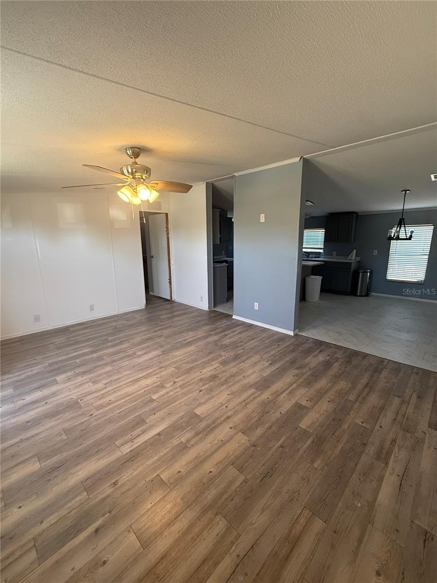 Image 4 of 13 For 14197 61st Court