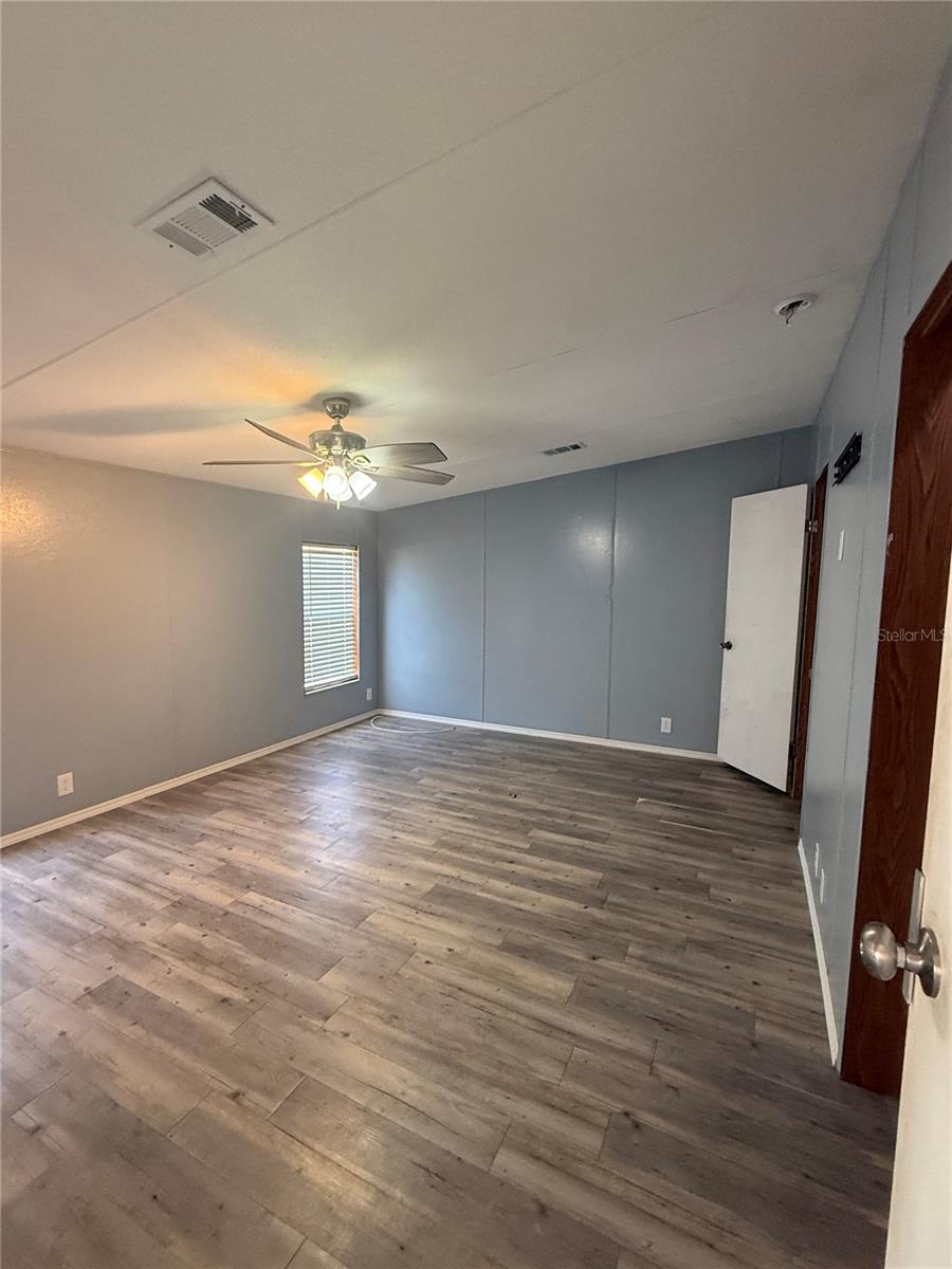 Image 7 of 13 For 14197 61st Court