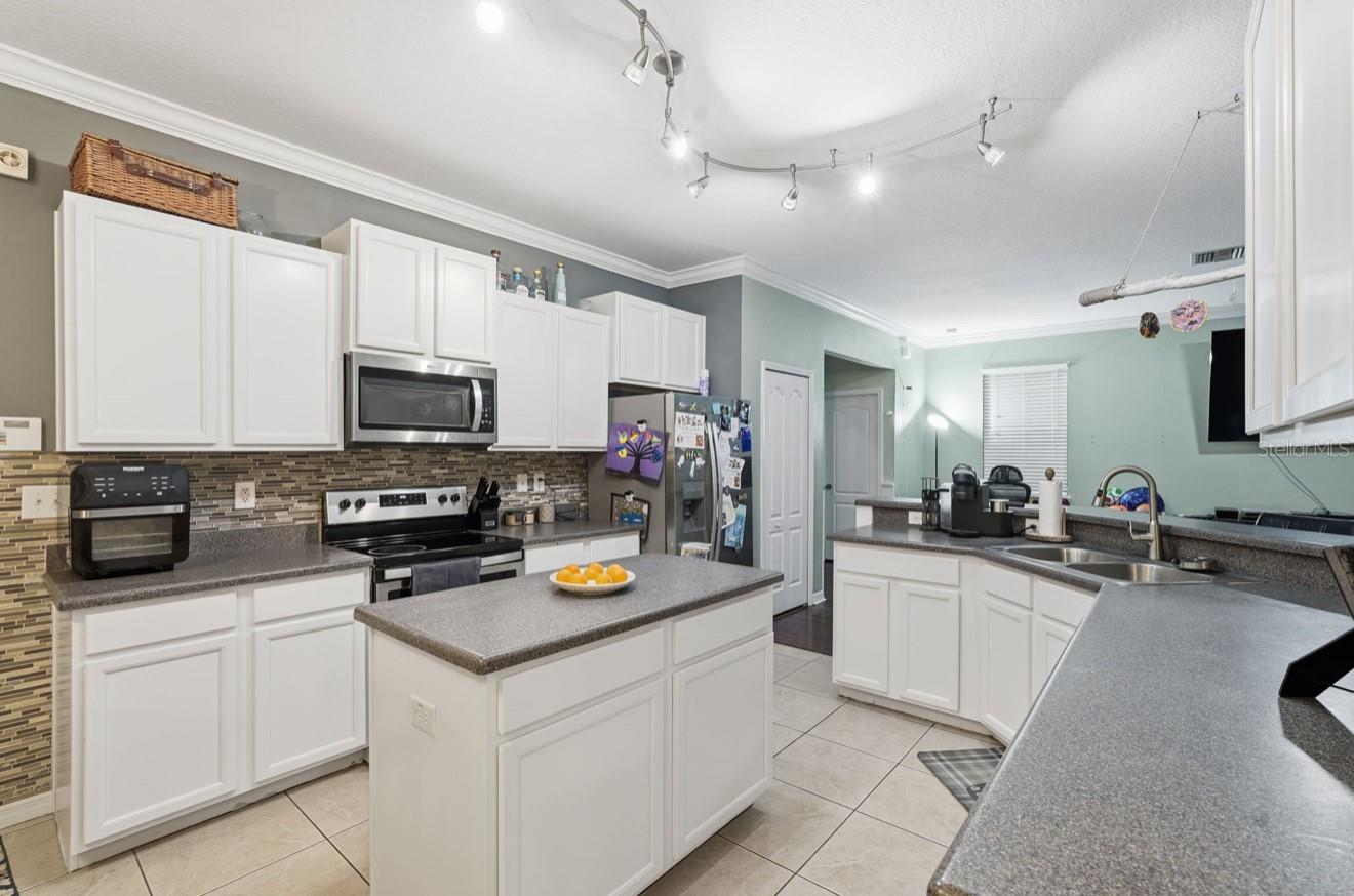 Image 14 of 40 For 1740 Bonita Bluff Court