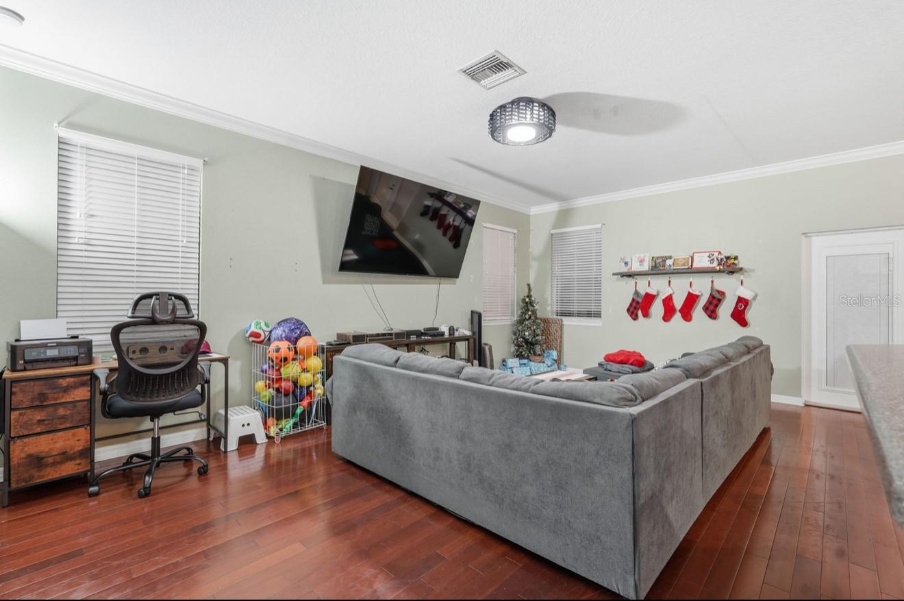 Image 7 of 40 For 1740 Bonita Bluff Court