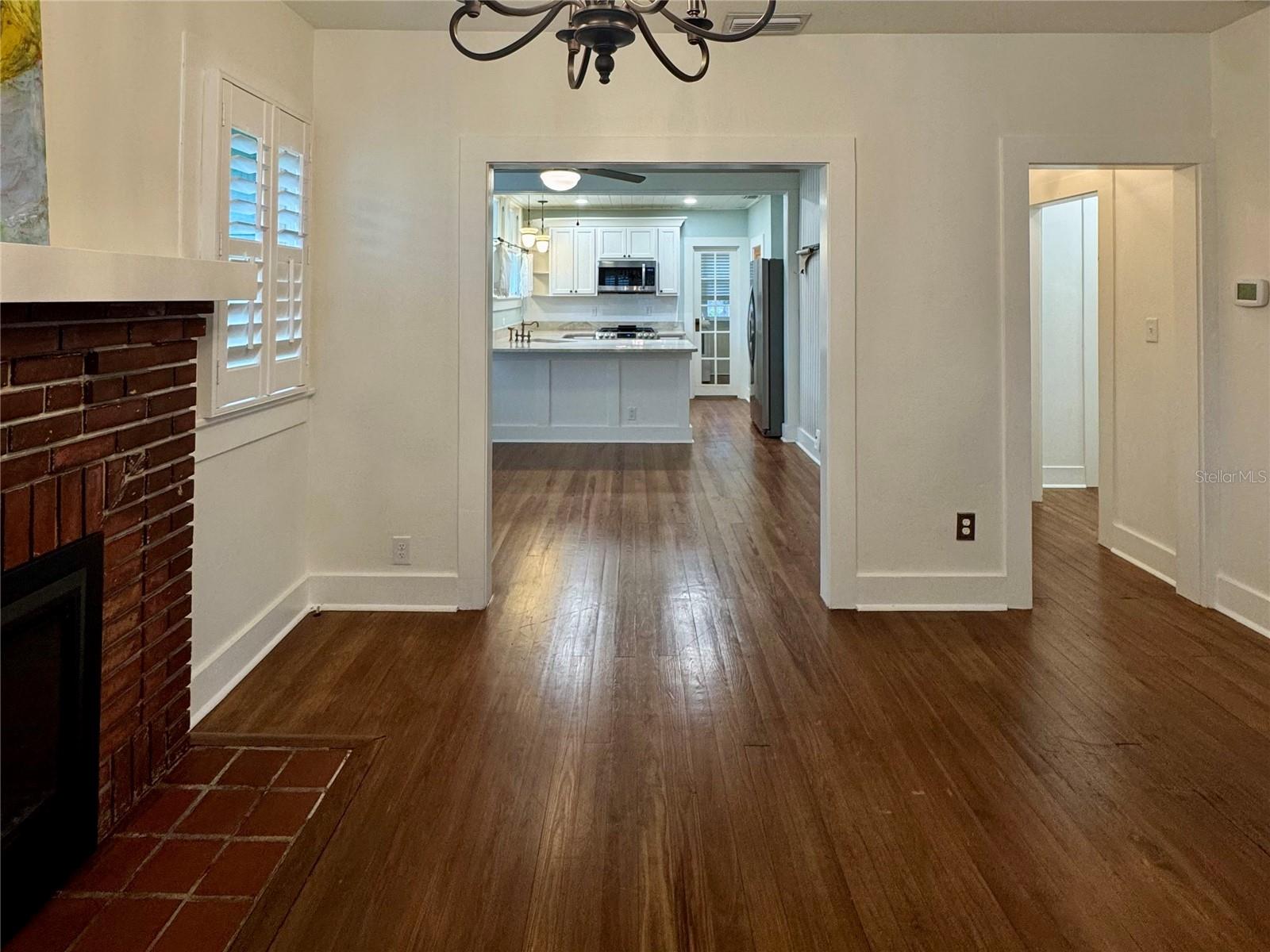 Image 3 of 12 For 707 10th Place