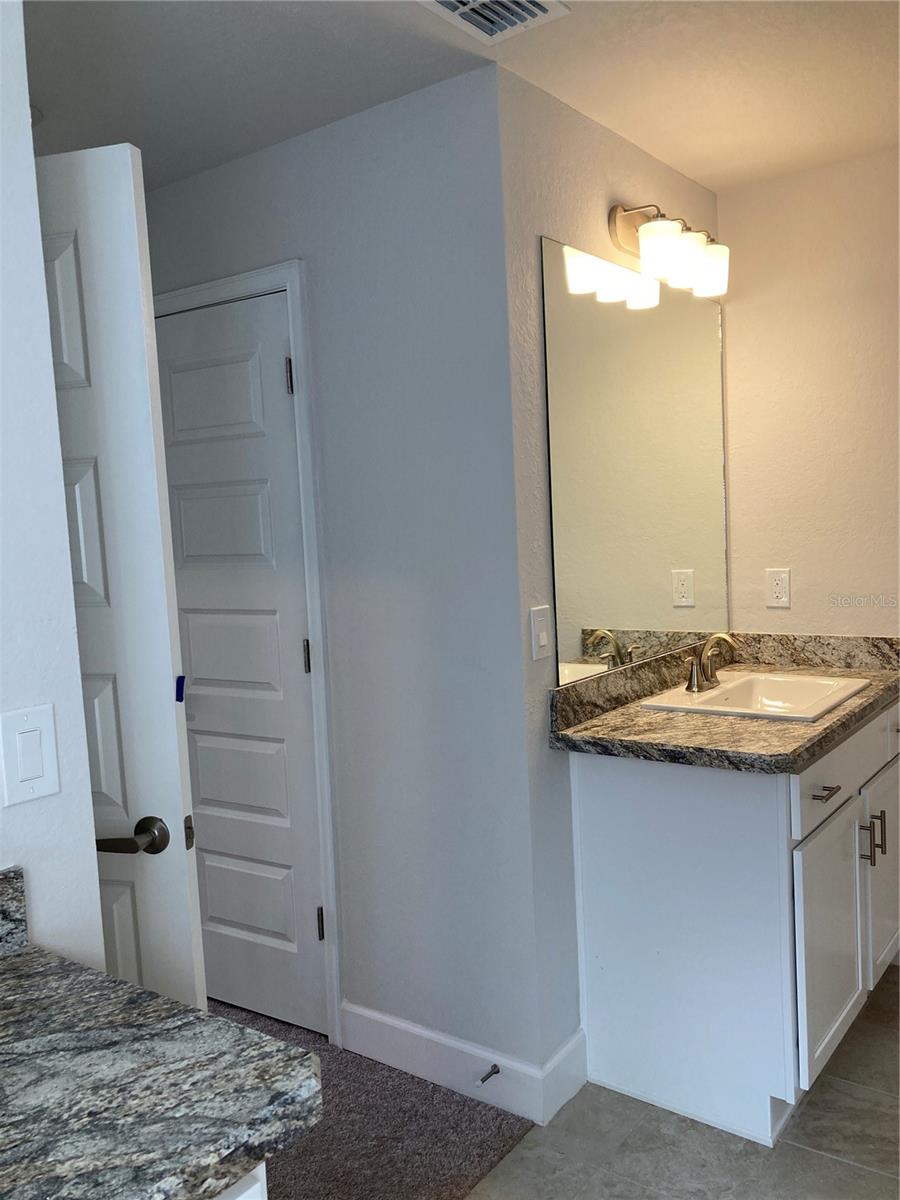 Image 17 of 41 For 8 Dogwood Drive Trail