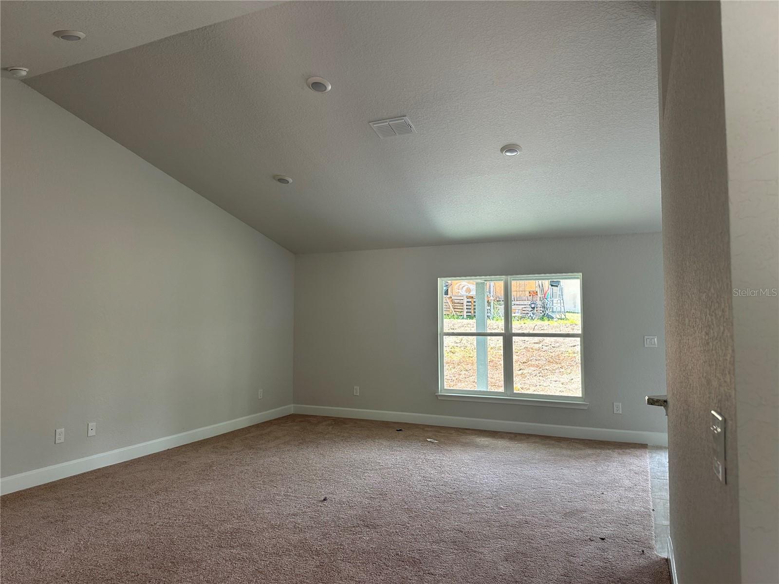 Image 28 of 41 For 8 Dogwood Drive Trail