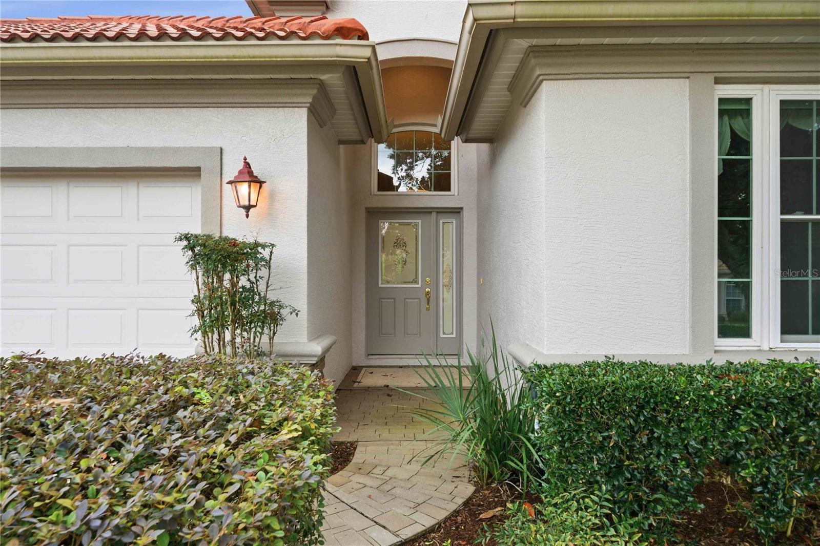 Listing photo id 2 for 680 Doerr Path