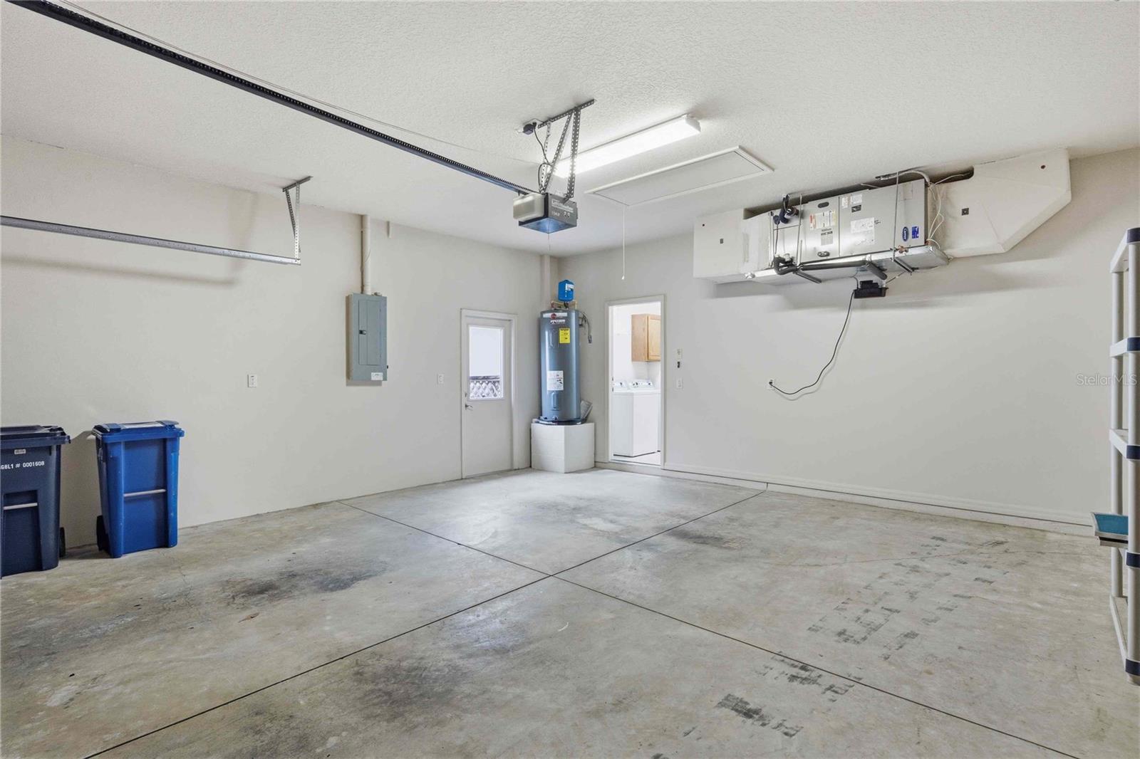 Listing photo id 40 for 680 Doerr Path