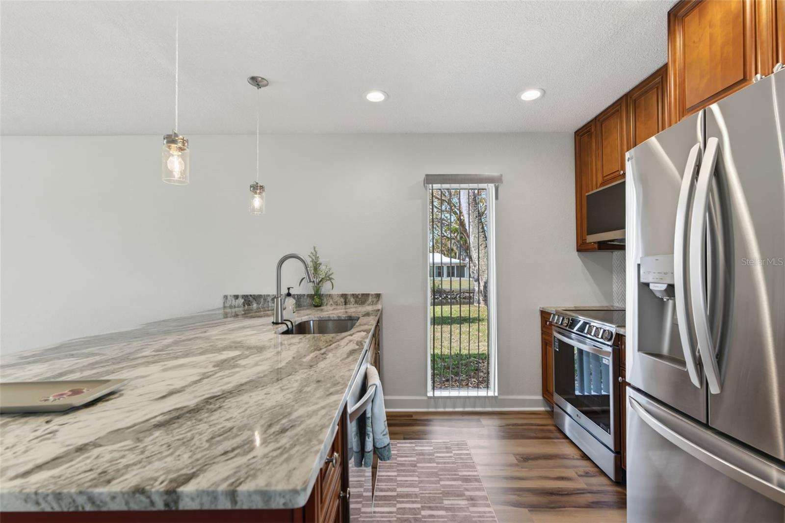 Image 12 of 48 For 11243 Bayshore Drive