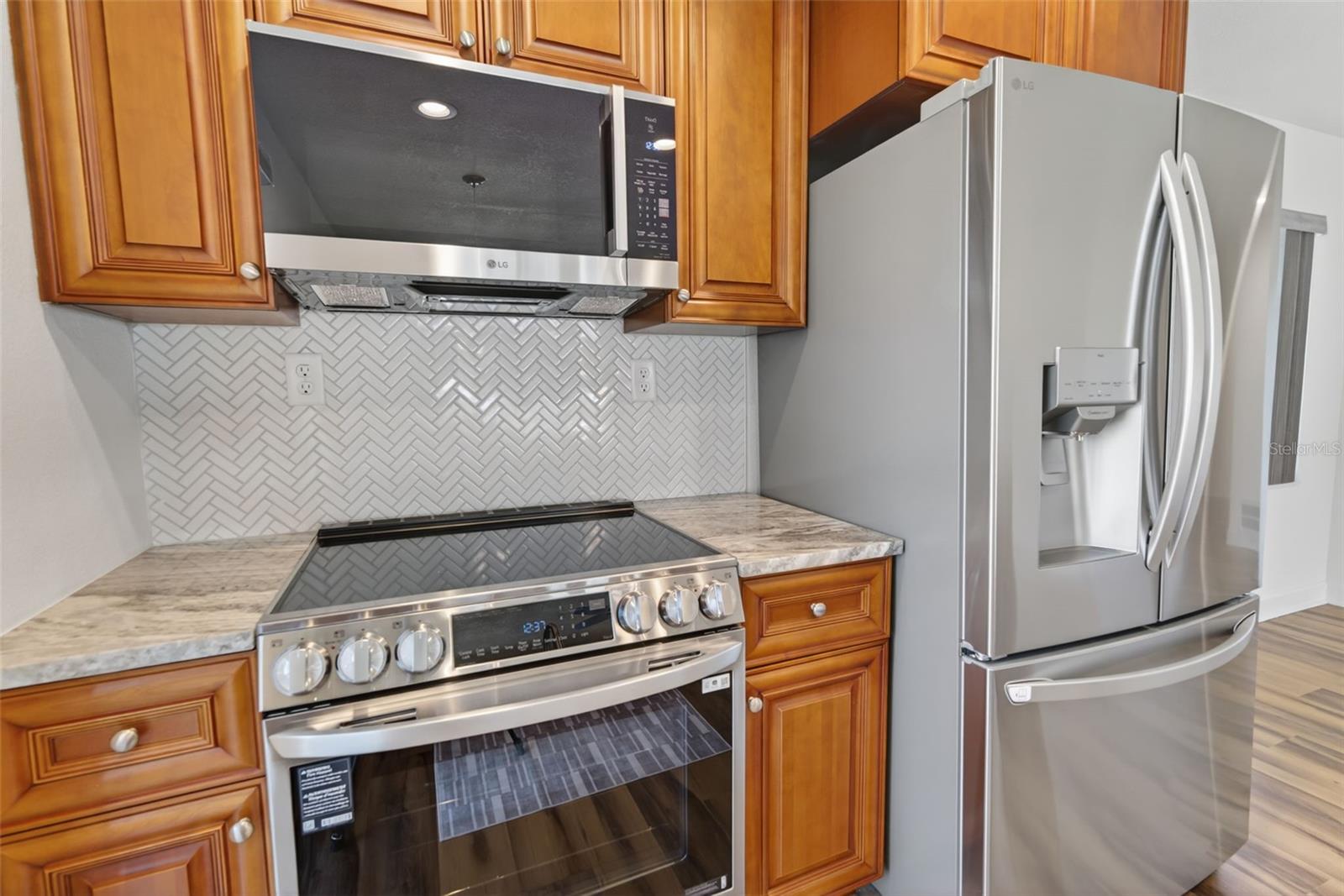 Image 13 of 48 For 11243 Bayshore Drive