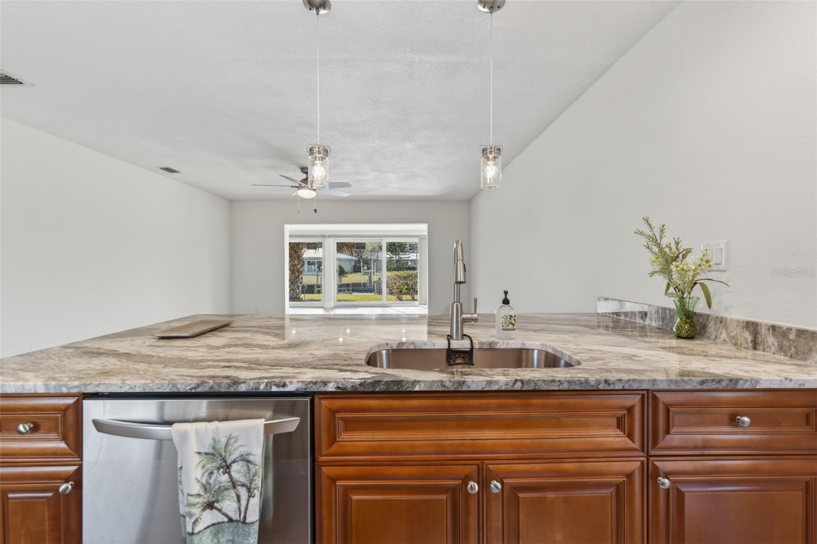 Image 14 of 48 For 11243 Bayshore Drive