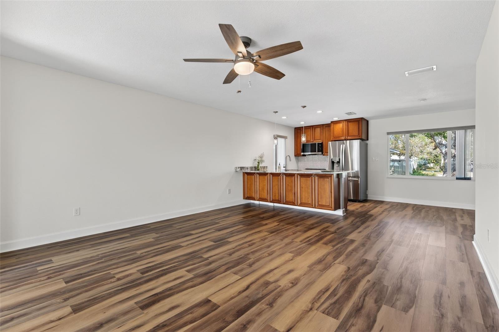 Image 19 of 48 For 11243 Bayshore Drive