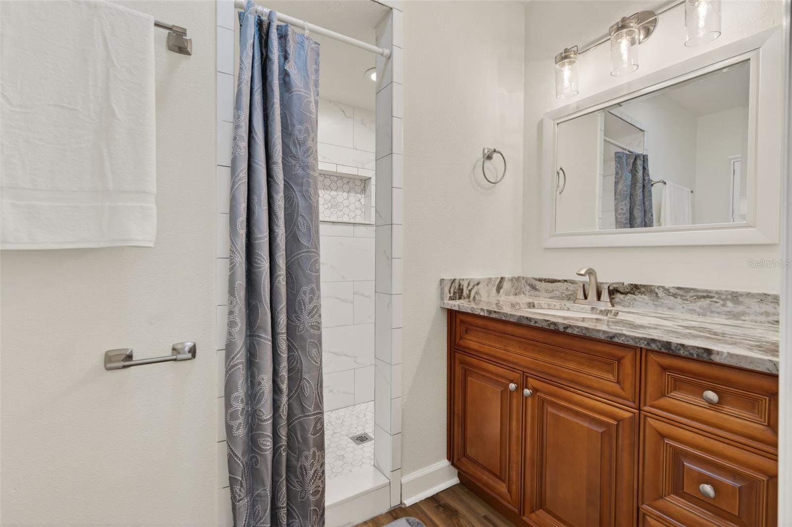 Image 25 of 48 For 11243 Bayshore Drive