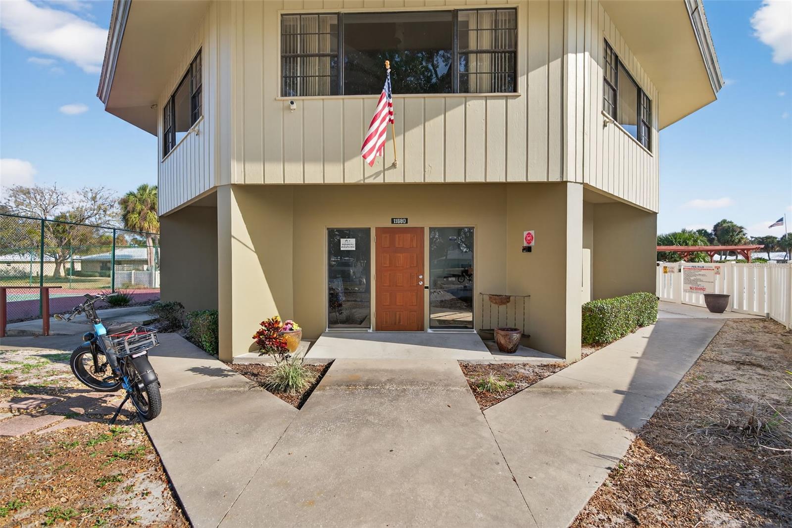 Image 35 of 48 For 11243 Bayshore Drive