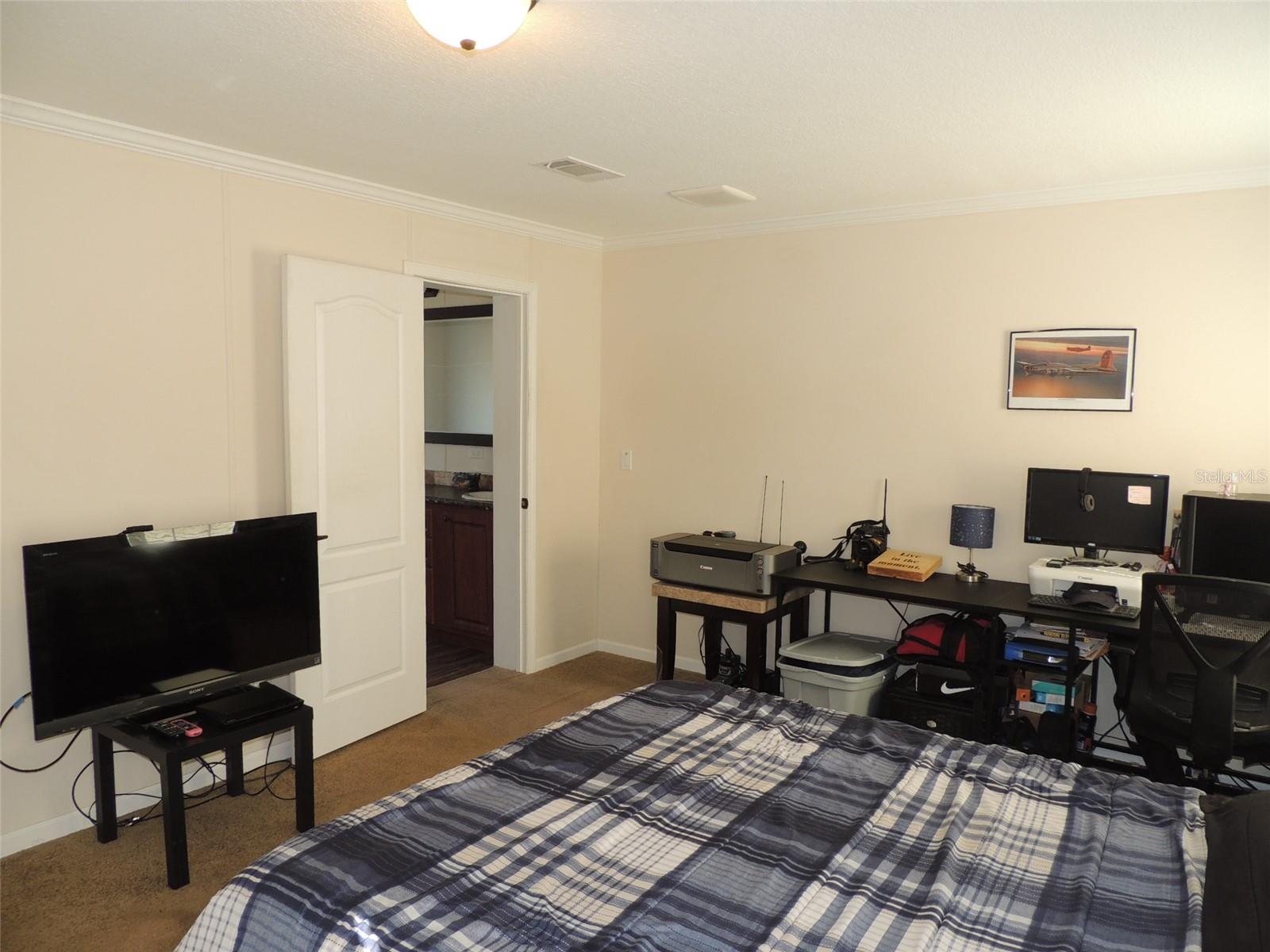 Image 13 of 25 For 14671 5th Place