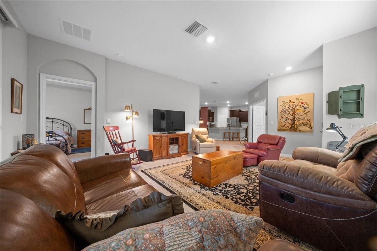 Image 11 of 29 For 5231 48th Place